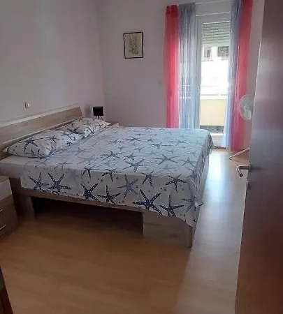 Ivan Apartment *